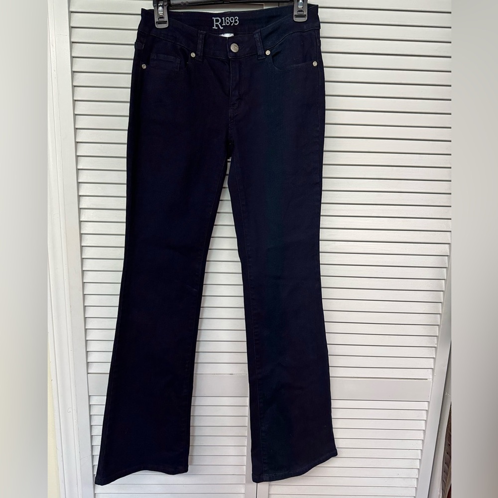 R1893 Dark Blue Jean , Bootcut, Size 2 99% Cotton, 1% Spandex